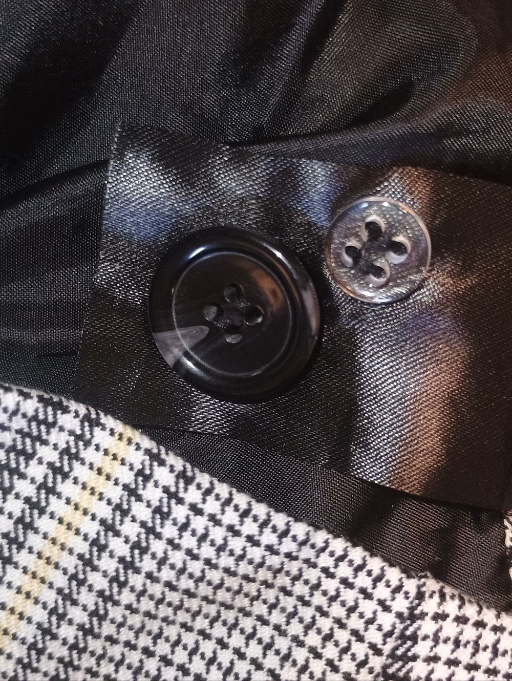 H&M  Grunge Style Divided Plaid Mini Skirt in Black and White - Picture 6 of 8